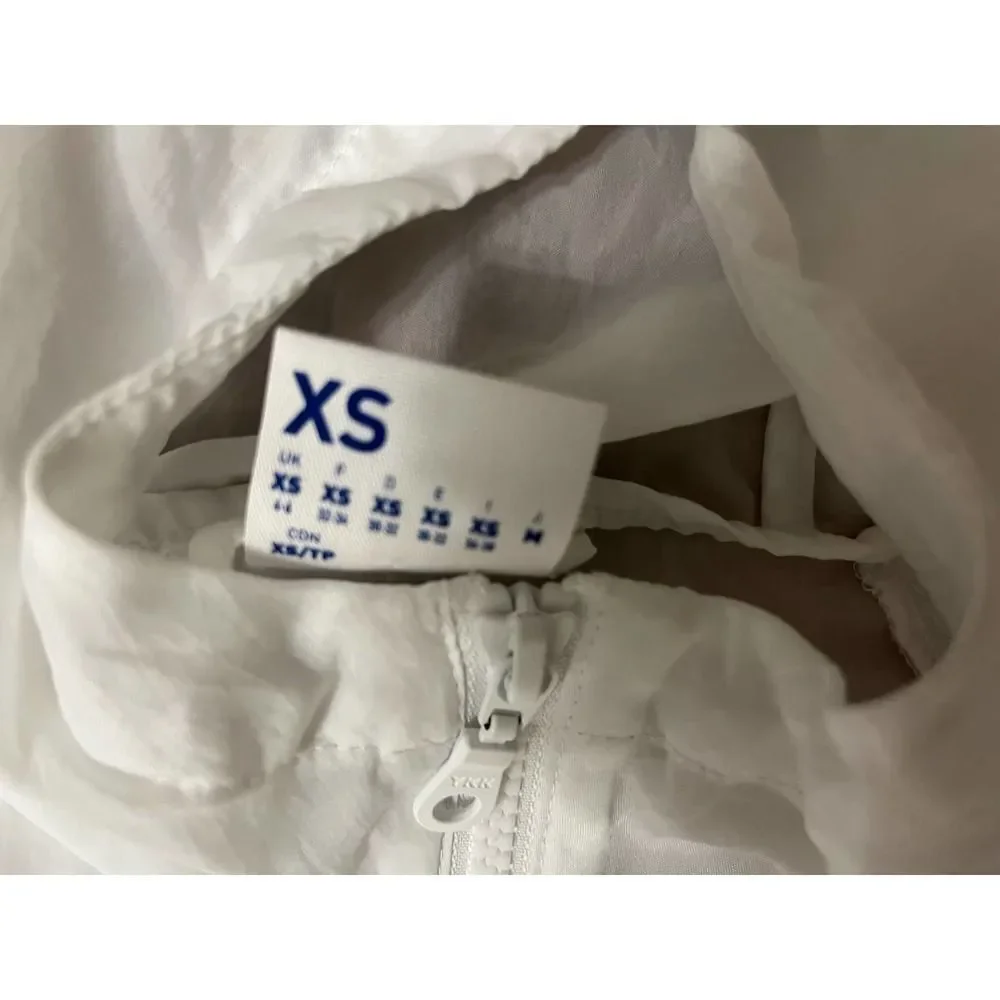 Reebok White Womens XS Windbreaker Jacket in good condition